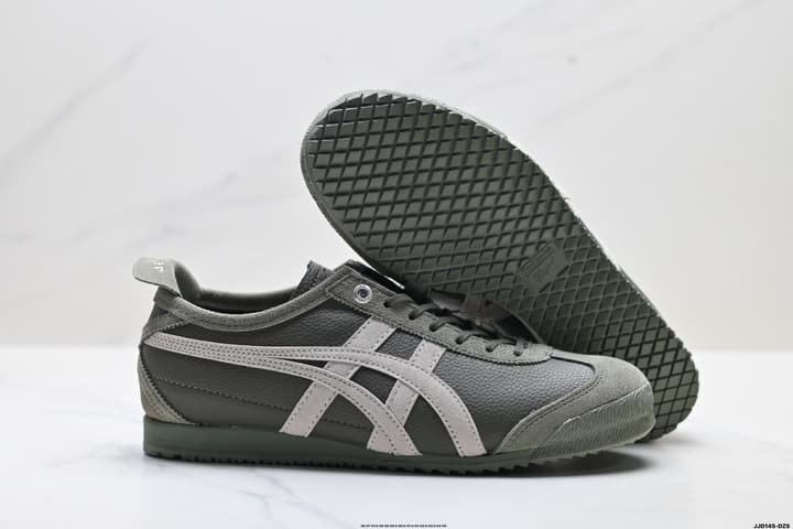 Onitsuka Tiger MEXICO 66 DELUXE NIPPON MADE Sneakers in Deep Sage With Light Grey Stripes
