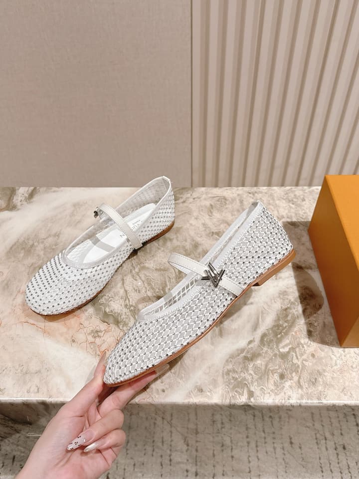 Louis Vuitton Ballet Flats – 2025SS in Black