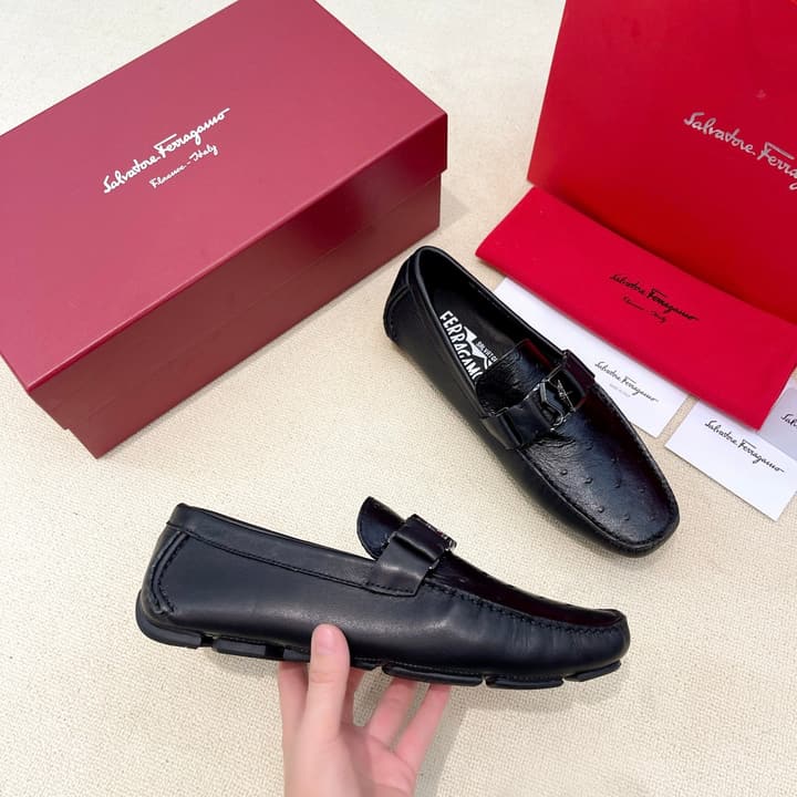 Ferragamo Men's Driving Loafers in Dark Navy Classic Loafer