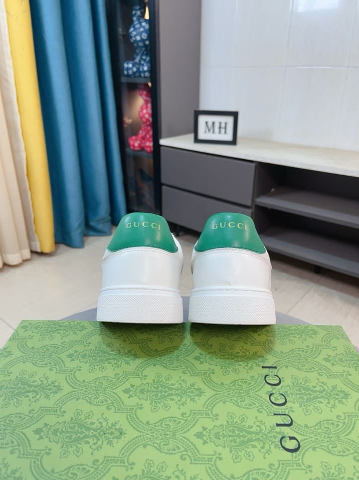 Gucci New Season Casual Fashion Sneakers in Black With Web Stripe