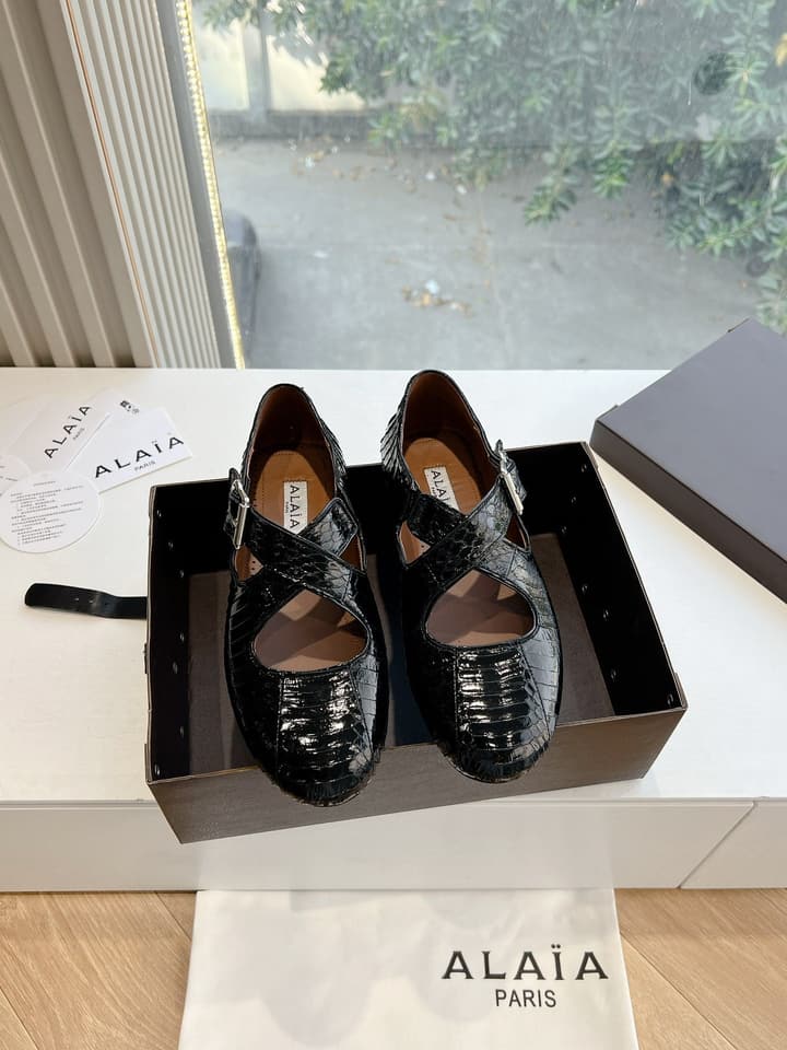 Alaïa Eel Leather Ballet Flats – 2025 SS