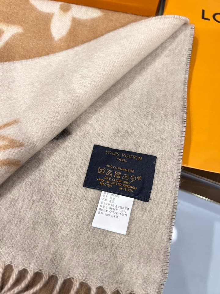 Louis Vuitton Double-Sided Cashmere Gradient Scarf