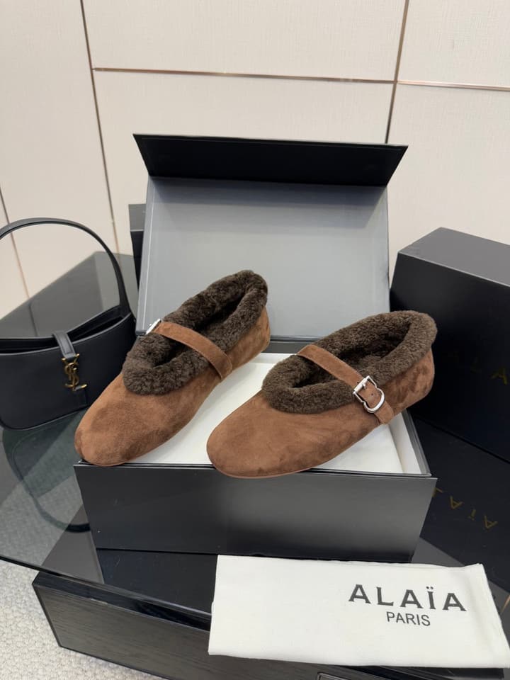 Alaïa Wool-Lined Mary Jane Ballerina Flats – 25SS/FW Collection in Black Suede