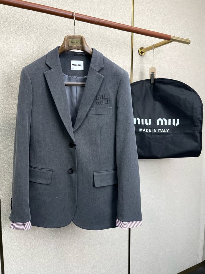 Miu Miu Casual Blazer Jacket