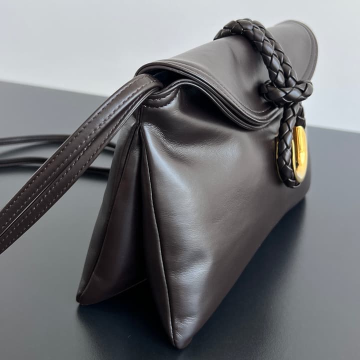 Bottega Veneta Small Liberta Handbag – 24FW in Classic Black
