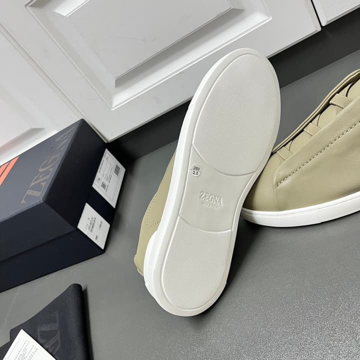 Zegna SECONDSKIN Triple Stitch™ Sneakers in Navy Blue