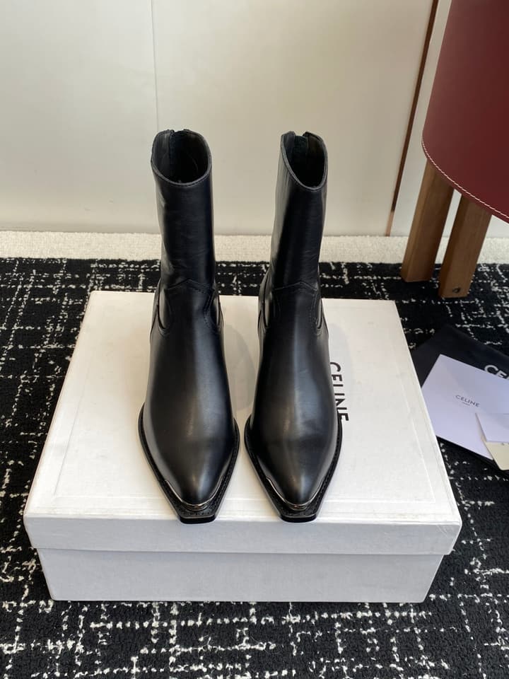Celine Retro Chunky Chelsea Ankle Boots – 25SS in Classic Brown Suede