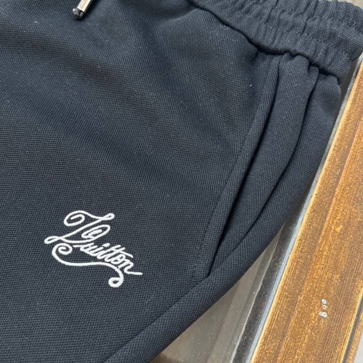 Louis Vuitton Casual Shorts – 2026 Collection in Apricot With Script Logo