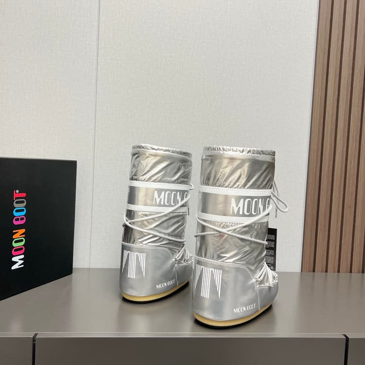 Moon Boot 2024FW Snow Boots in Matte Black