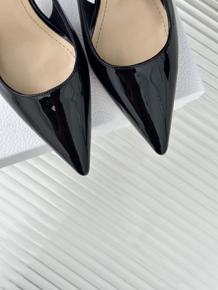 Dior Pearl Heel Pointed-Toe Slingback Mules – Spring/Summer Collection – 2024 in Black Leather