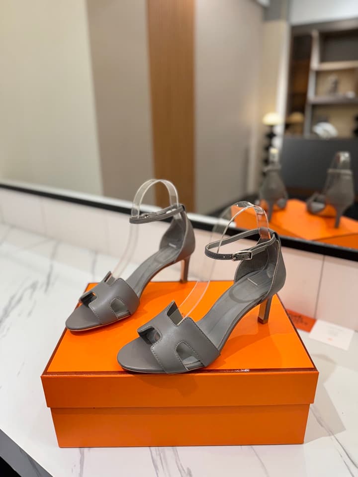 Hermès Classic Smooth Cowhide Heels – 6.5cm in All White