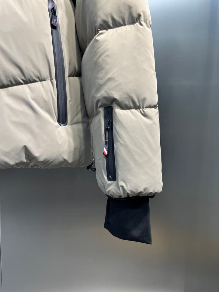Moncler Grenoble Arcesaz Hooded Down Jacket in Black