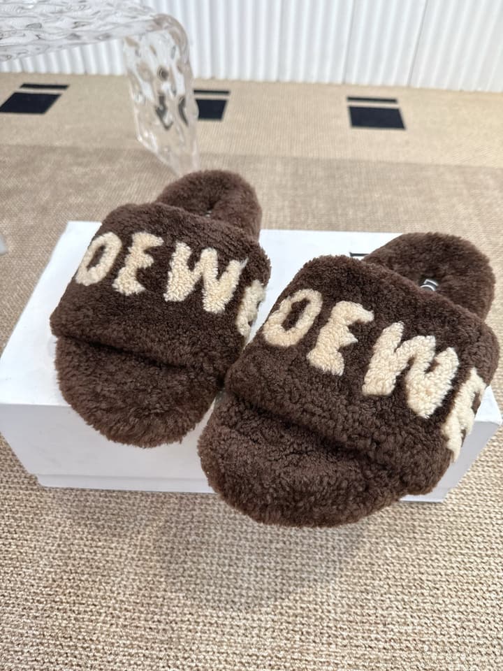 Loewe Classic Autumn/Winter Wool Slippers in Black With White Text