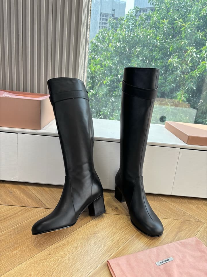 Miu Miu Chelsea Knee-High Boots – 25FW in Black