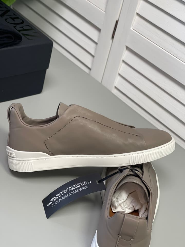 Zegna SECONDSKIN Triple Stitch Low-Top Sneakers in Navy Smooth Leather