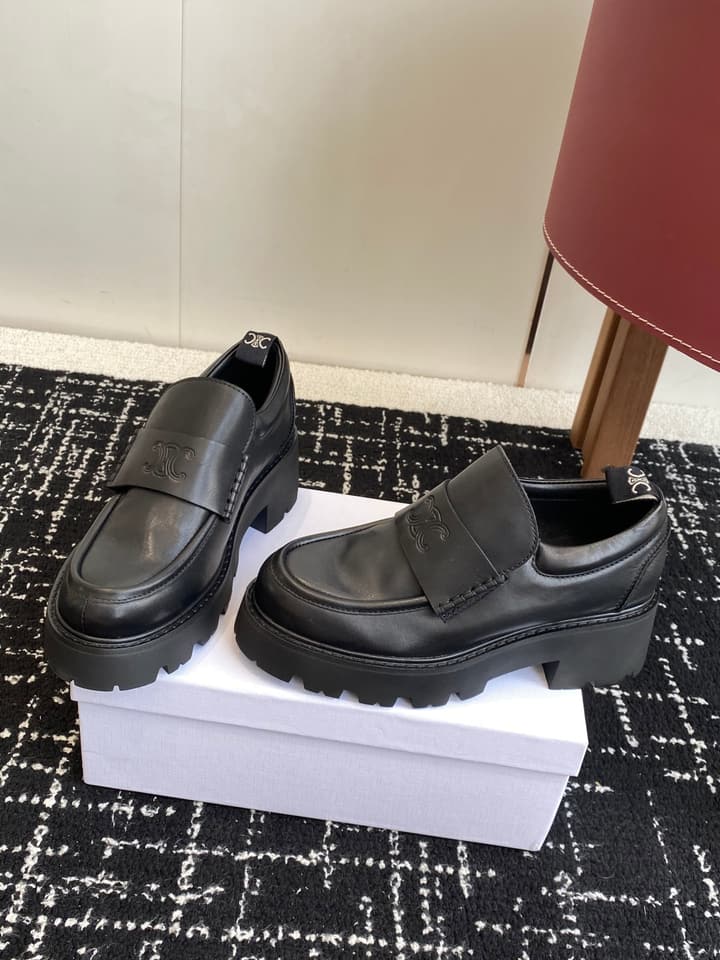Celine Lisa Platform Loafers – 25SS Autumn/Winter Collection in Brown Suede Velcro