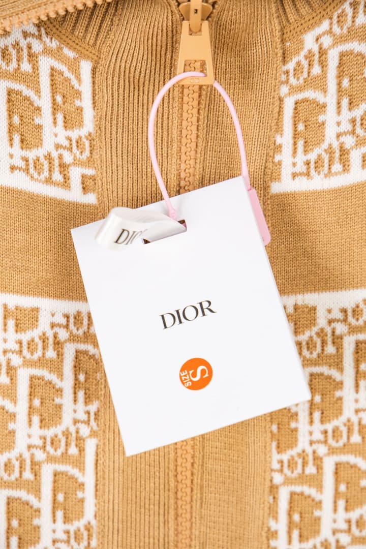 Dior Classic Oblique Reversible Cashmere Sweater – 25FW in Camel Oblique Pattern