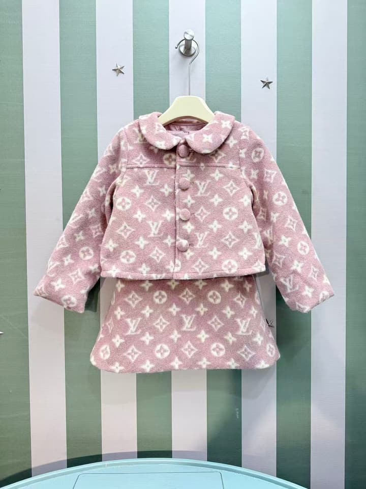 Louis Vuitton Girls Tweed Jacket and Dress Set – Kids Collection – 2025AW in Dusty Pink Monogram Set