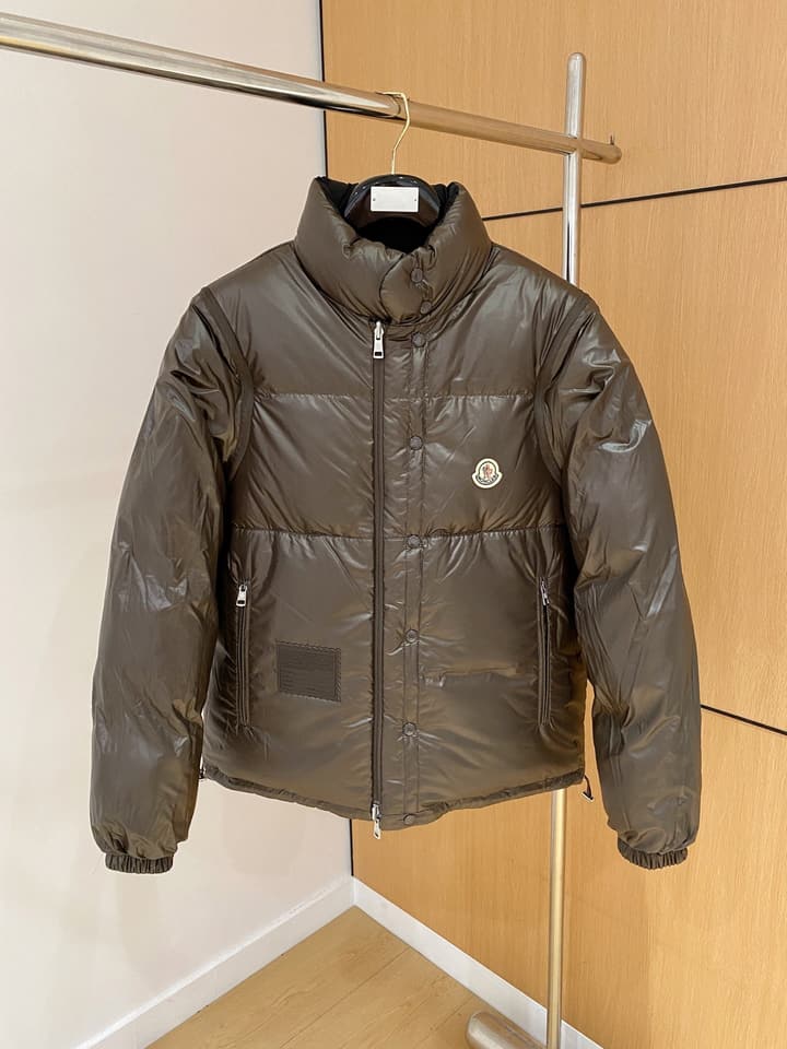 Moncler Designer Puffer Jacket – 2025 Collection in Black Puffer Jacket