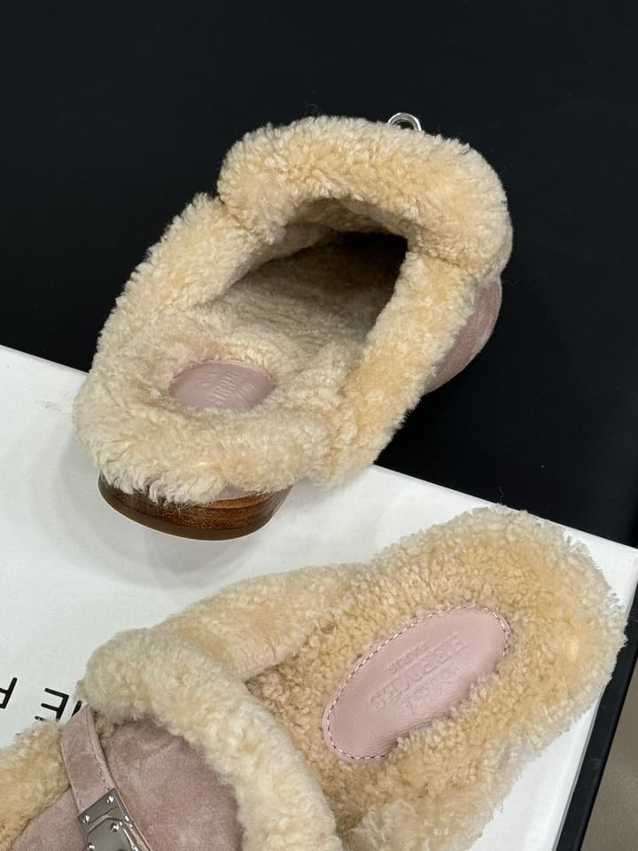 Hermès H Kelly Classic Mule Slippers – 24FW