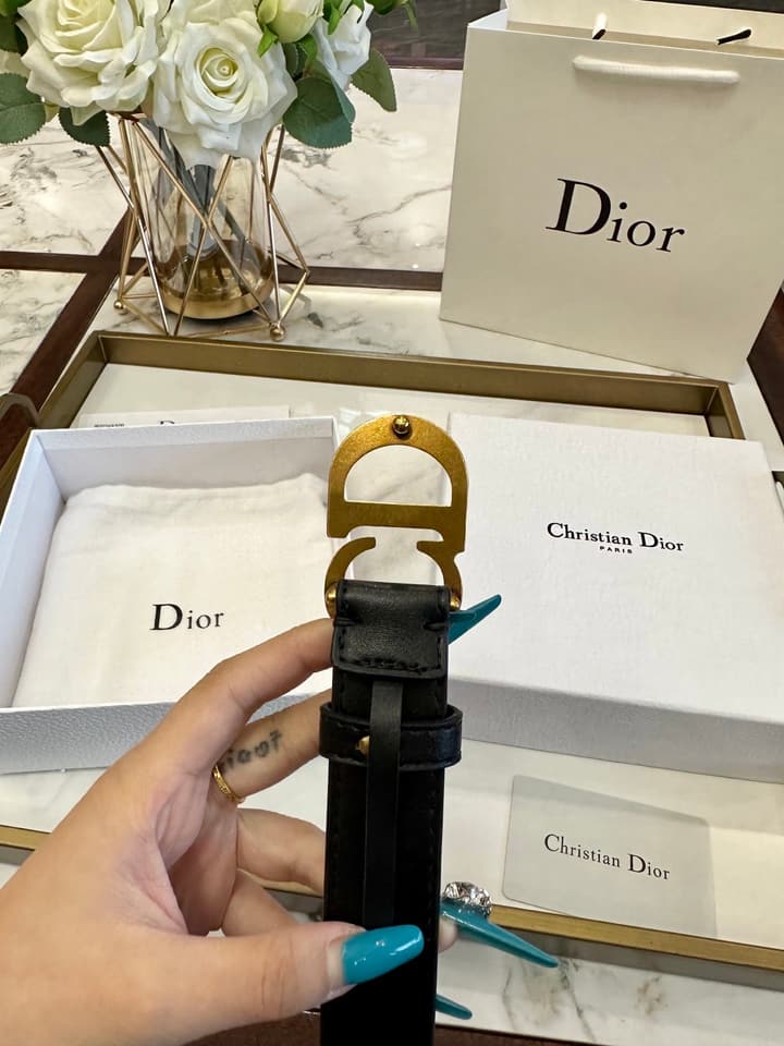 Dior Classic Leather Belt – 3.0cm in Black Leather With Gold Buckle