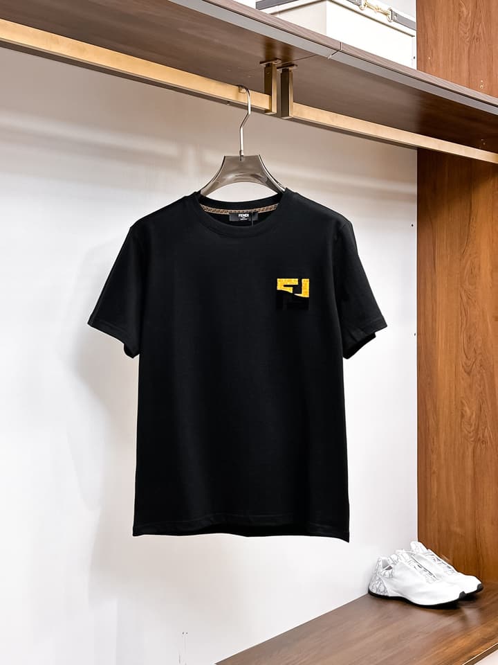 Fendi Classic Logo T-Shirt – Spring/Summer Collection – 2025 in Black