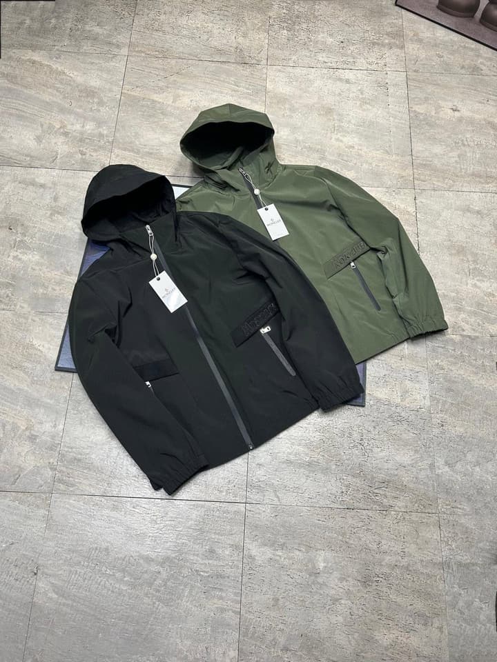 Moncler Men's Windbreaker Jacket – 2024 Collection in Dark Green