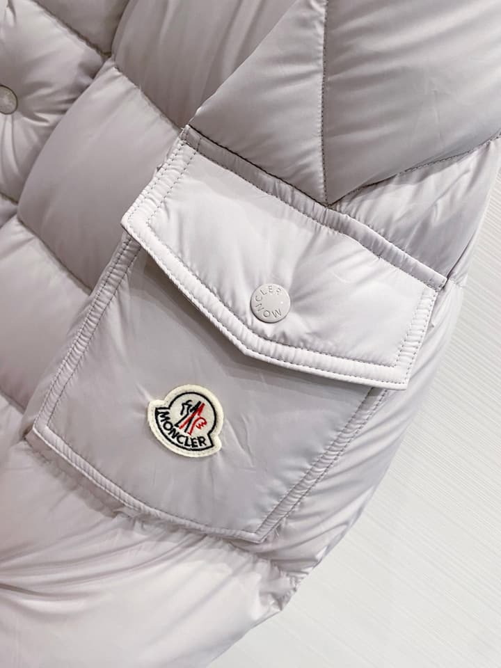 Moncler Maya 70 Matte Down Jacket – 2025 in Classic Black