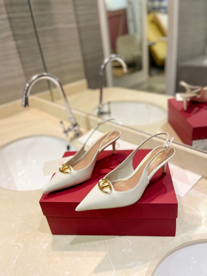 Valentino VLogo Signature Patent Leather Slingback Heels – 2024 Collection in Nude Leather
