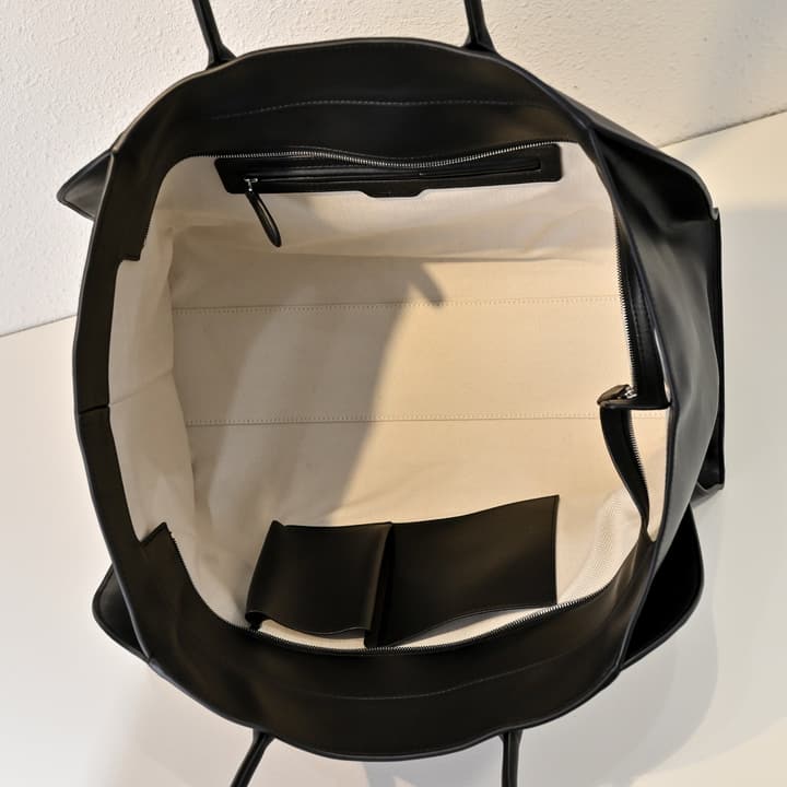 The Row Marlo Tote – 2025 Collection in Classic Black