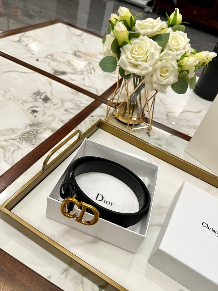 Dior Classic Leather Belt – 3.0cm in Black Leather With Gold Buckle