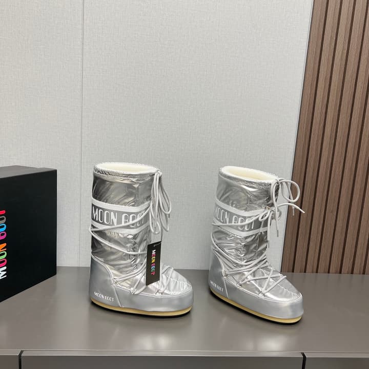 Moon Boot 2024FW Snow Boots in Matte Black