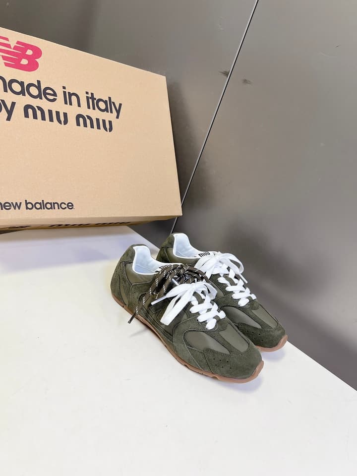 Miu Miu x New Balance 530 SL Sneakers