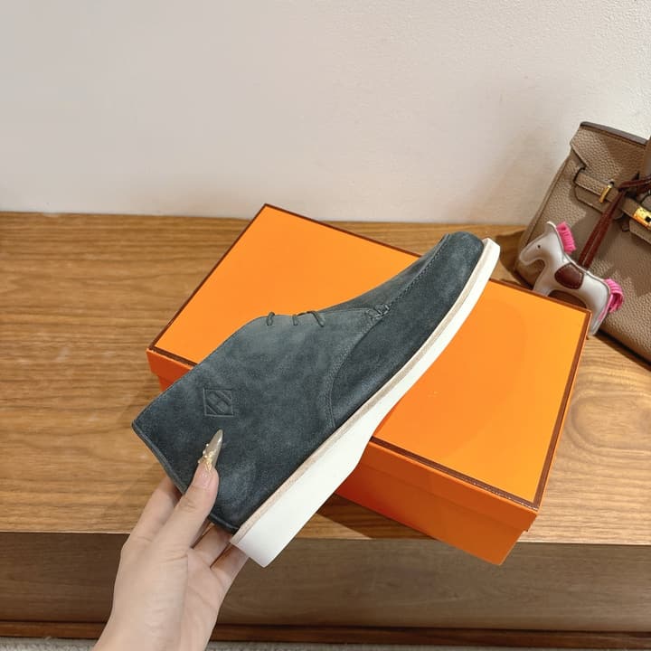 Hermès Classic Couple's Sandals – SS25 New Arrival in Black Suede