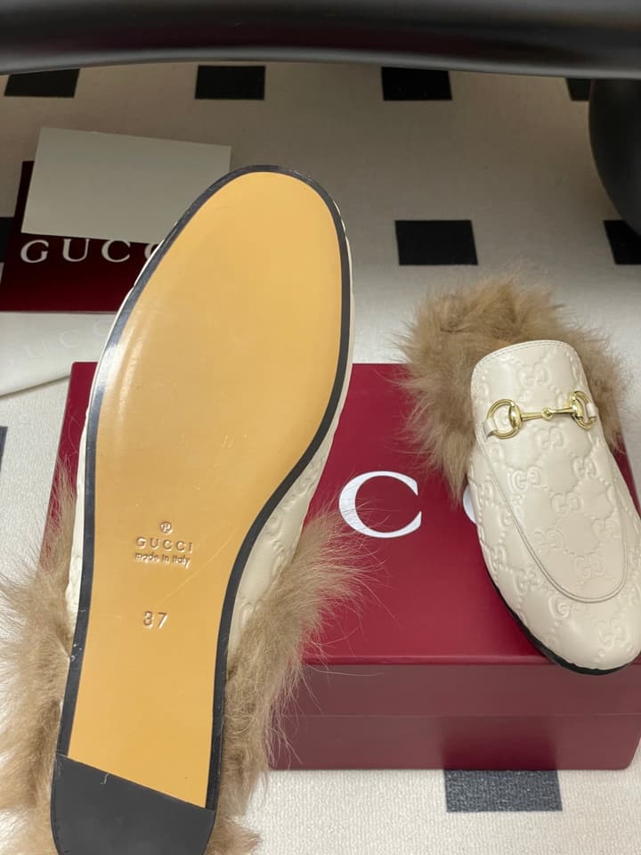 Gucci Princetown Classic Wool Mules – 2025 Fall Latest Edition in Black Croc Embossed Leather