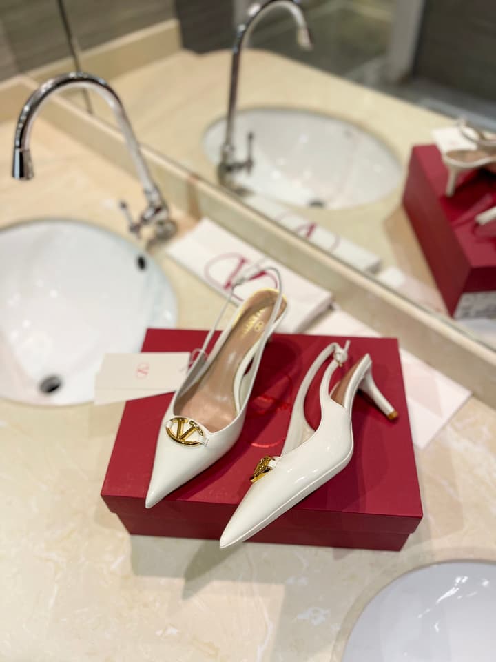 Valentino VLogo Signature Patent Leather Slingback Heels – 2024 Collection in Nude Leather