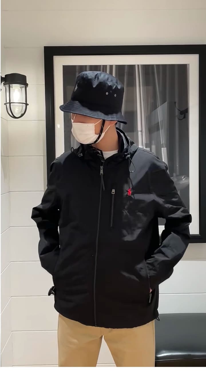 Ralph Lauren Embroidered Pony Logo Hooded Windbreaker in Black