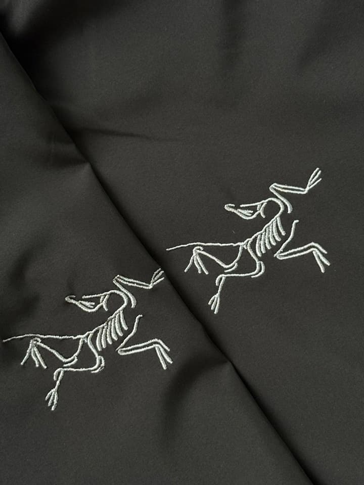 Arc'teryx Solano Windbreaker Jacket – 2025 Model in Black Solano Jacket