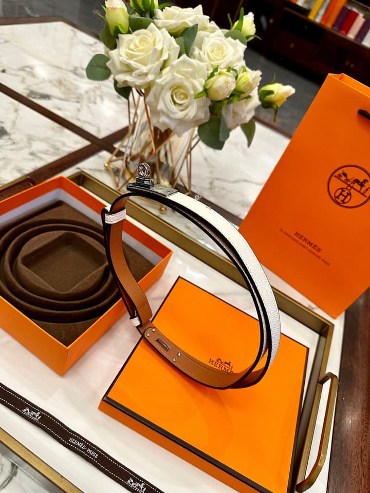 Hermès Slim Leather Belt – 2.0cm in Black With Silver Buckle