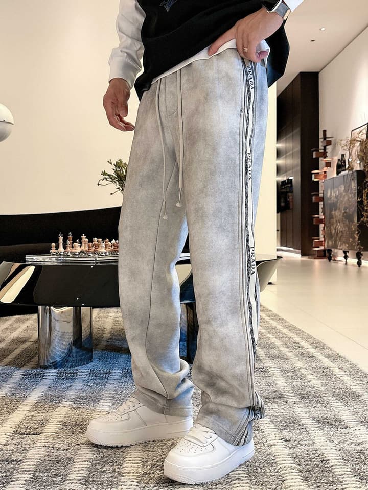 Prada Classic Logo Casual Pants – 2025FW in Black With White Side Stripe
