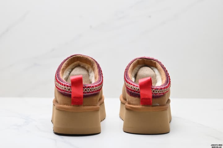 UGG Tazz Slip-On Snow Boots in Sand Braid