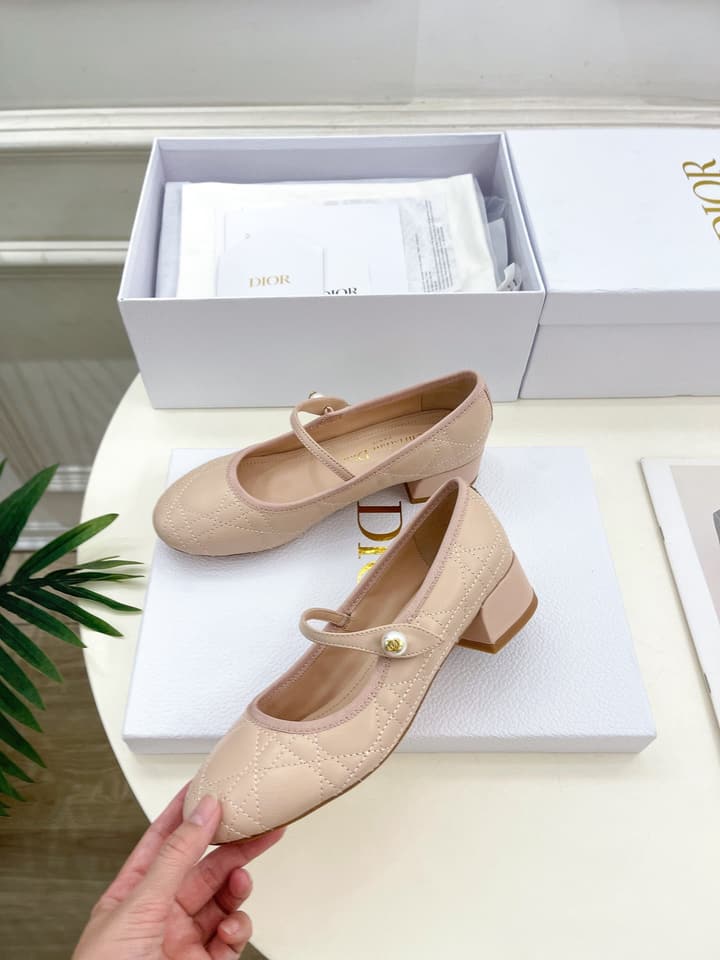 Dior Cannage Pearl Ballet Pumps – 2024 Early Spring Collection in Cream Mary Jane