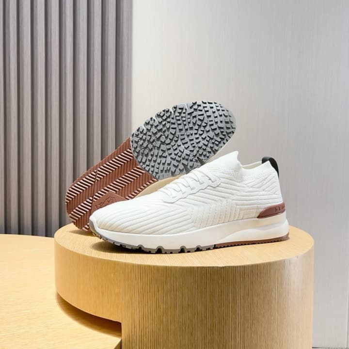 Brunello Cucinelli Men's Flyknit Sneakers – New Collection in Black Smooth