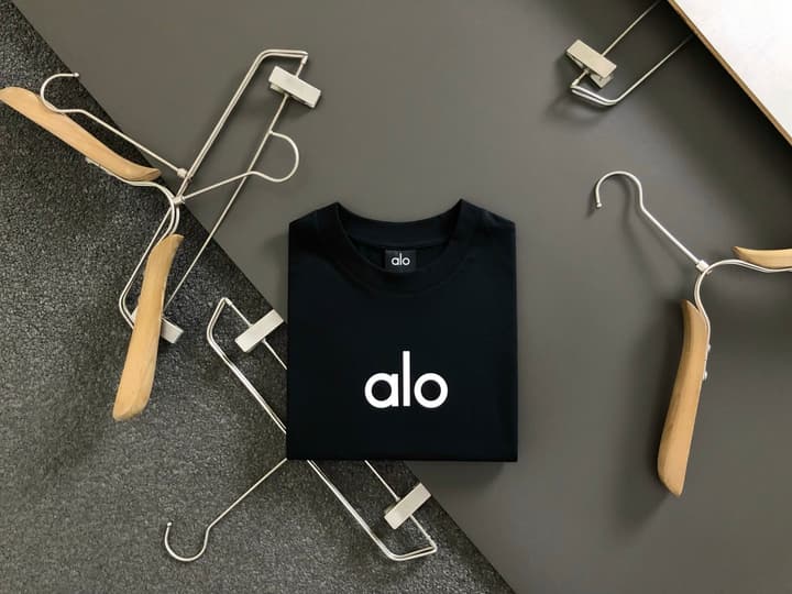 Alo Yoga Double-Yarn Cotton T-Shirt – 25SS Collection in Black