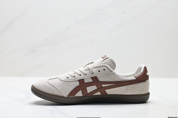 Onitsuka Tiger Tokuten Retro Low-Top Sneakers in Cream With Burgundy Stripes
