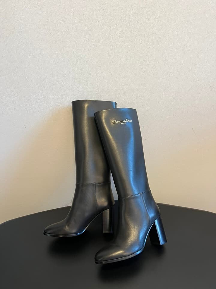 Dior Minimalist Chunky Heel Knee-High Boots – Autumn/Winter Collection
