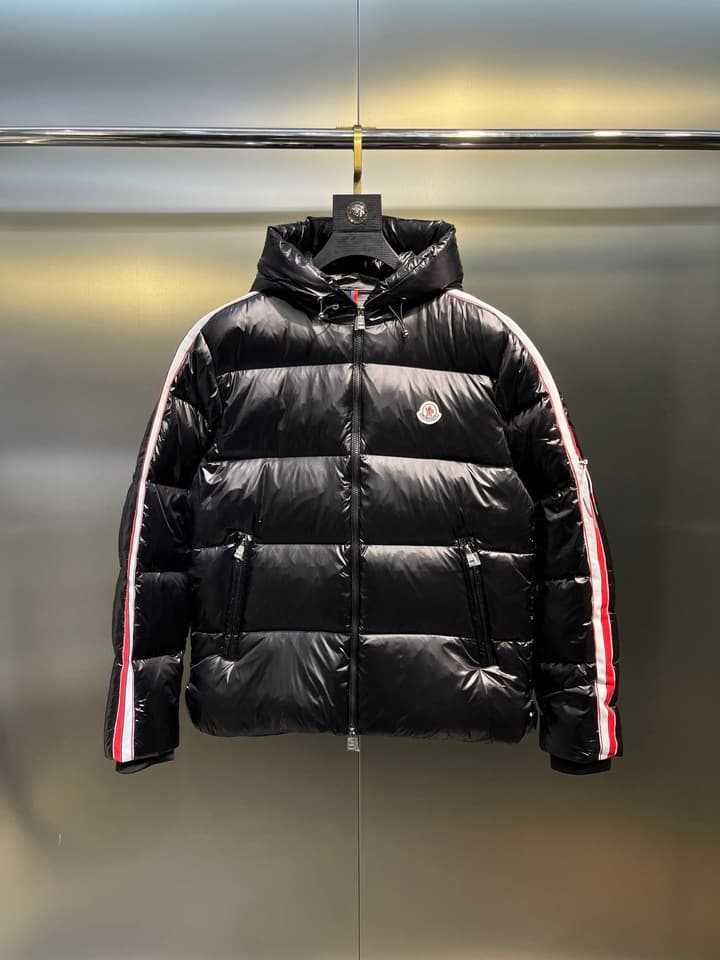 Moncler LongueSaison Down Jacket in Black