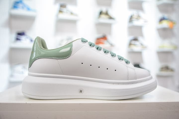 Alexander McQueen Oversized Low-Top Sneakers in Green