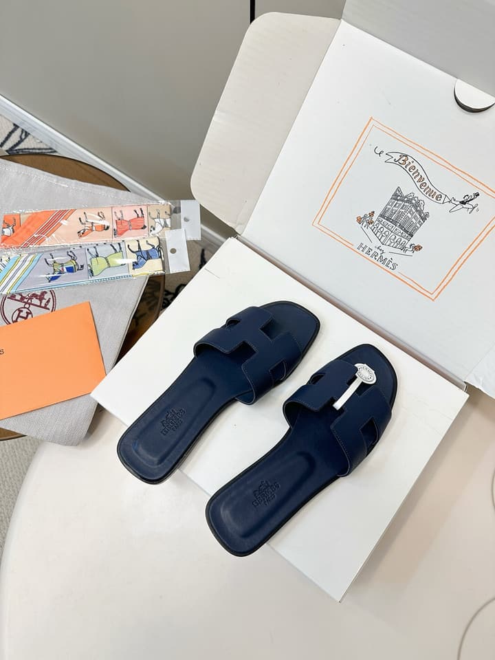 Hermès Palm Grain H-Slides in Bright Green