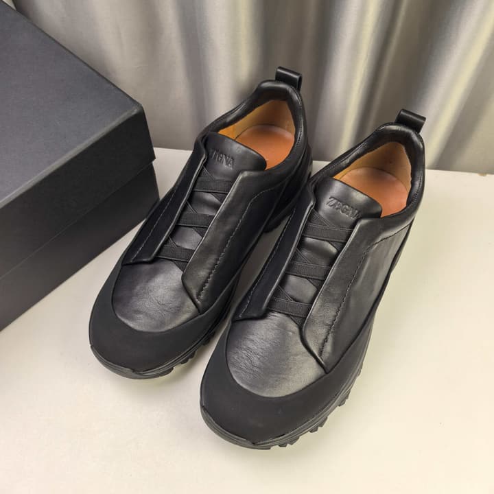 Ermenegildo Zegna Triple Stitch™ Monte Luxury Casual Shoes in Black Leather